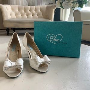 Hope: Ivory Lace Bow Heel Bridal Shoes